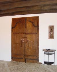 Interior portal